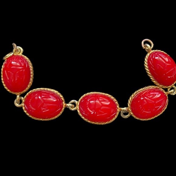 Vintage Red Czech Glass Egyptian Scarab bracelet beetle MCM costume jewelry - Picture 7 of 13
